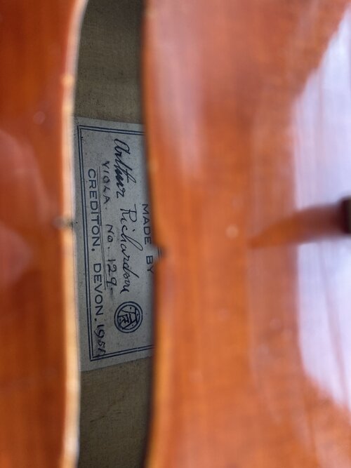 1951 Richardson viola label