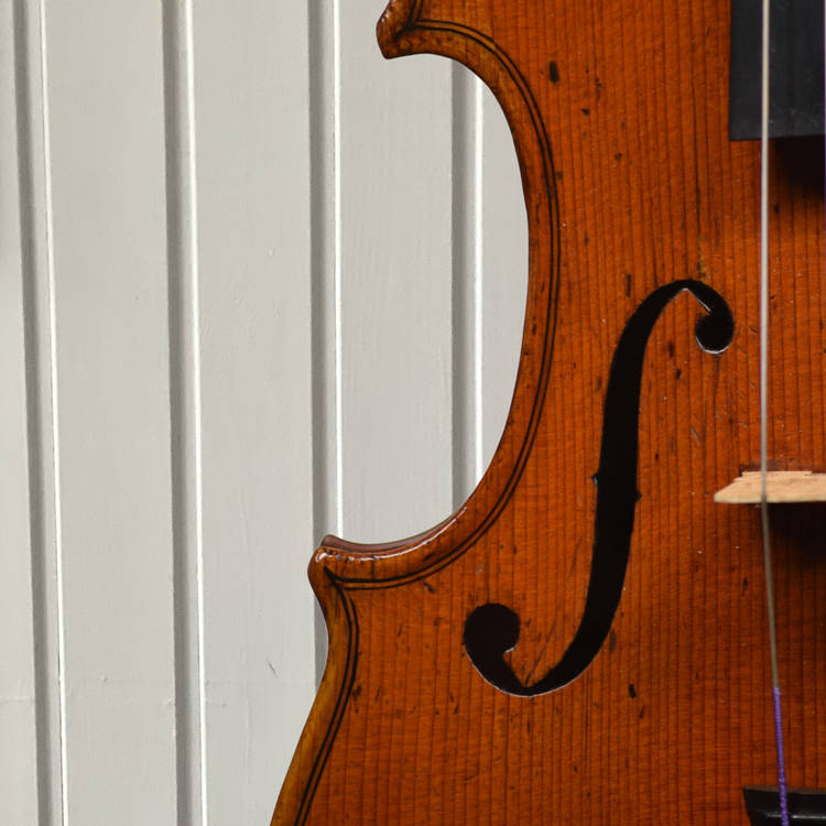 Stradivari model f hole image