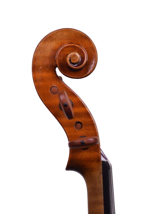 Colin Tulloch antiqued varnish violin scroll