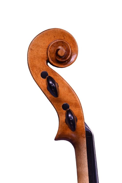 David Rattray violin scroll